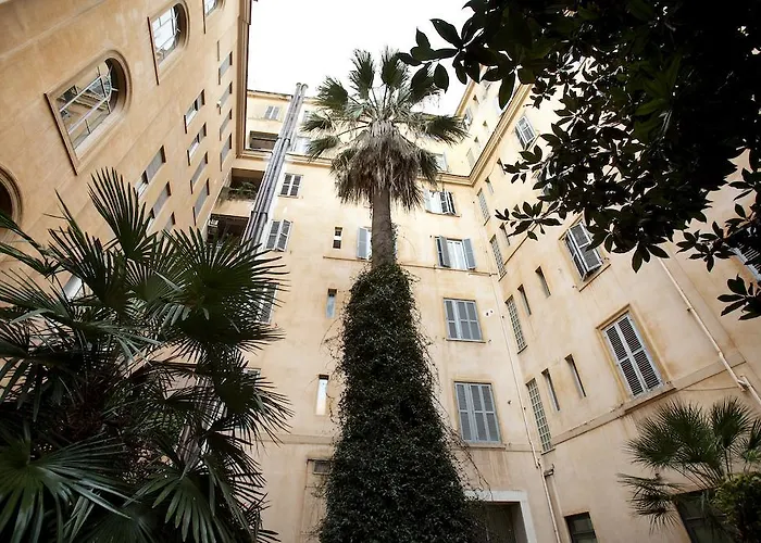 Le Stanze Del Papa Bed & Breakfast 2*